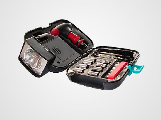 (Art. CLM4003AXT) Tool Kit (linterna c/herram.) 21 piezas